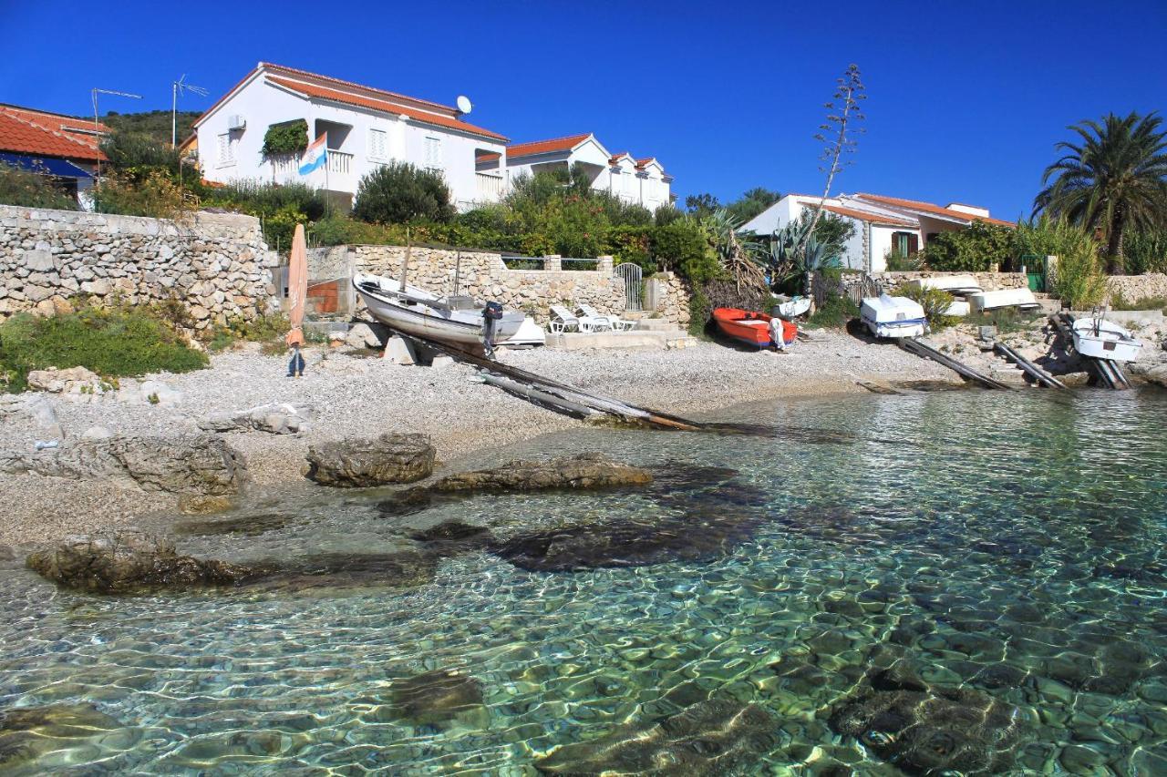 Apartments By The Sea Milna, Vis - 8895 Рукавац Экстерьер фото